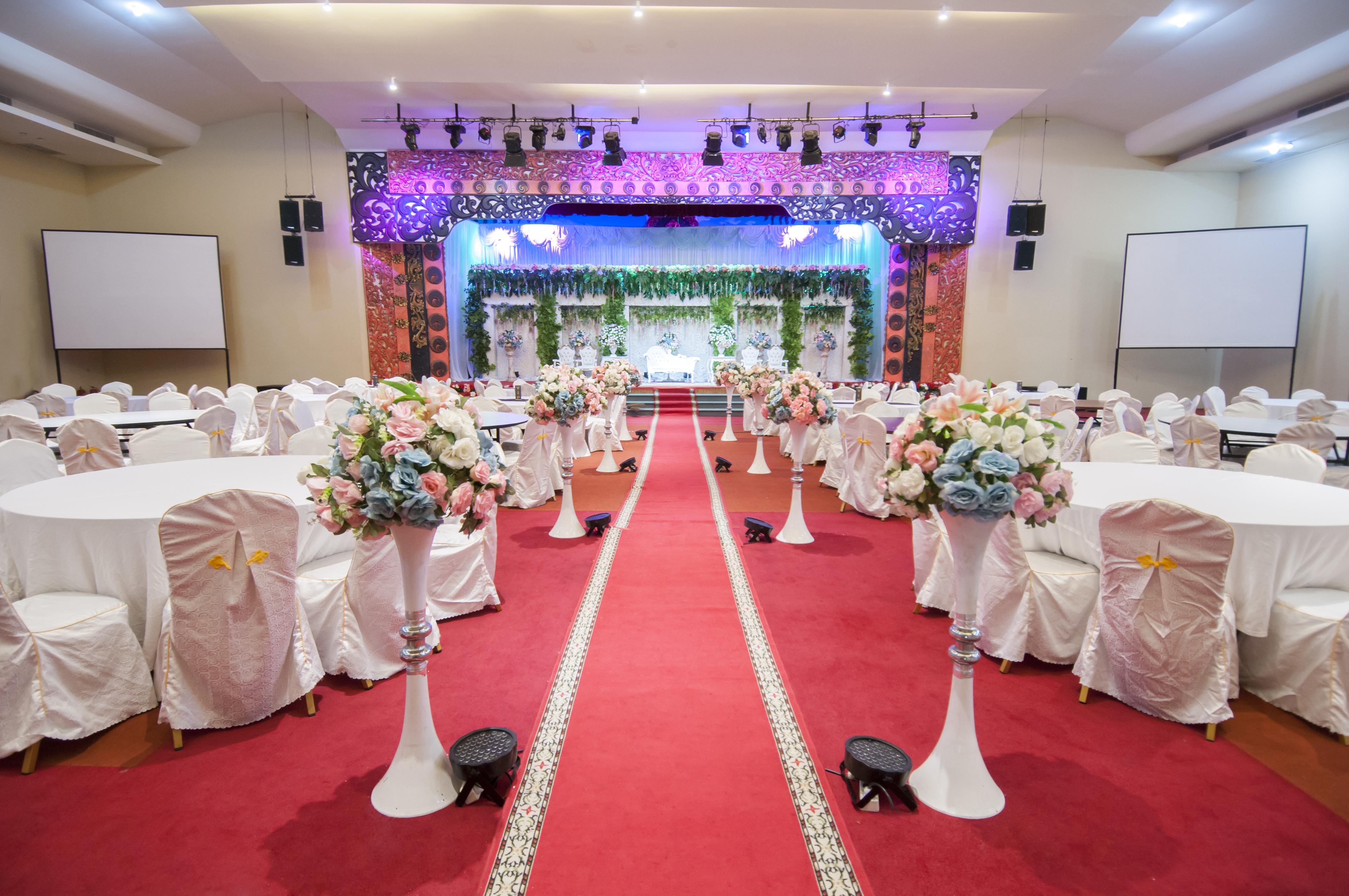 100 Sunset Kuta Hotel & Ballroom エクステリア 写真