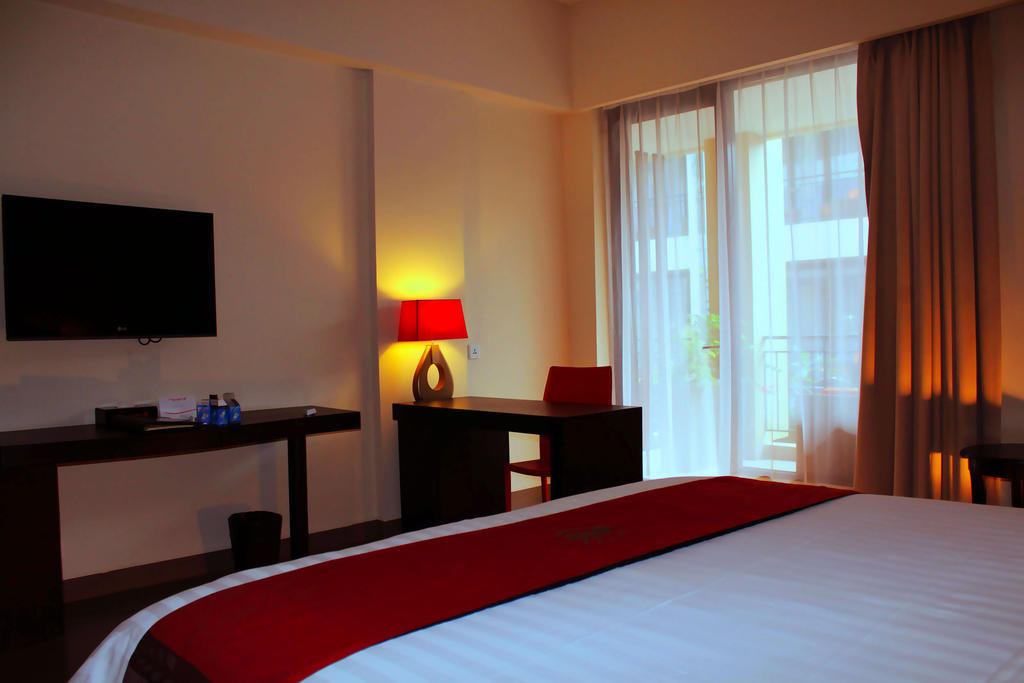 100 Sunset Kuta Hotel & Ballroom 部屋 写真