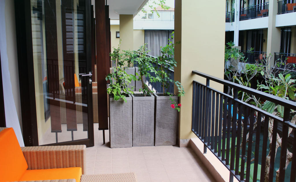 100 Sunset Kuta Hotel & Ballroom 部屋 写真
